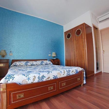 B&B Al Mare Порто-Сан-Джорджо Екстер'єр фото