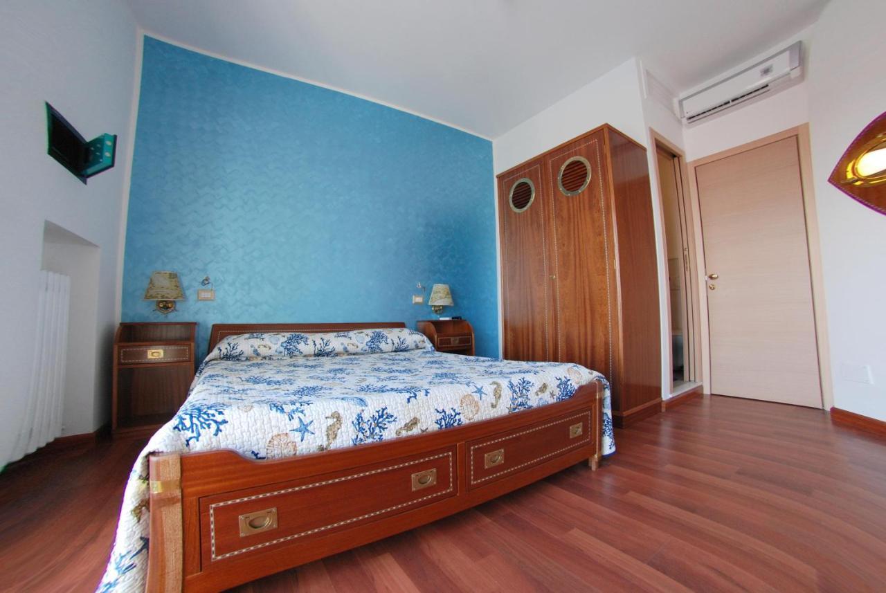 B&B Al Mare Порто-Сан-Джорджо Екстер'єр фото