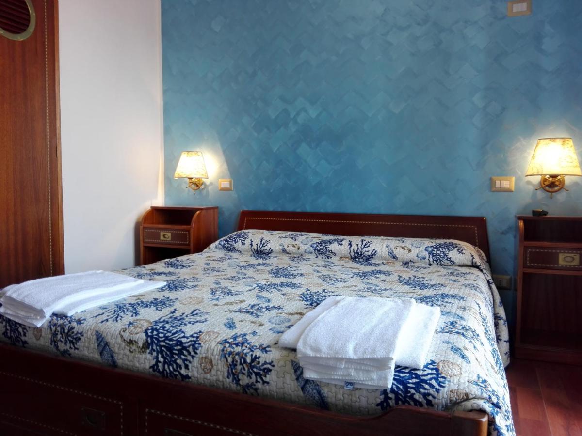 B&B Al Mare Порто-Сан-Джорджо Екстер'єр фото